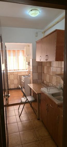 Garsonieră decomandată în Central