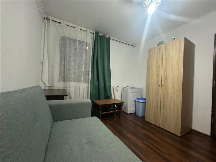 Garsonieră decomandată în Păcurari