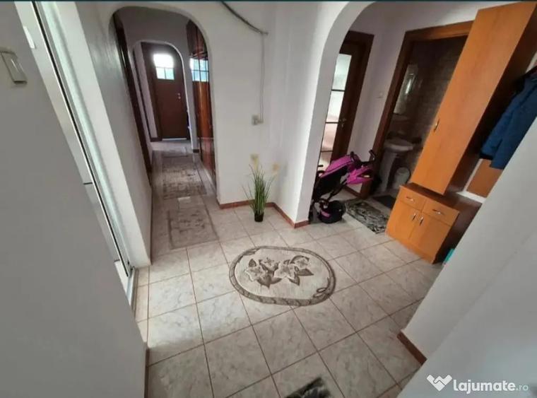 Apartament 4 camere confort 1, calarasilor Viziru - 3