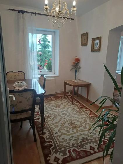 Apartament cu 2 camere decomandat în Blumăna