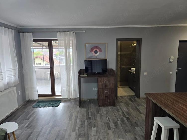 Apartament cu 2 camere decomandat în Florești
