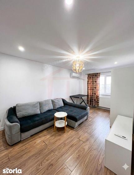 Apartament cu 2 camere în Micro 20