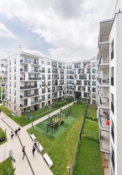 Apartament cu 2 camere semidecomandat, mobilat în Central