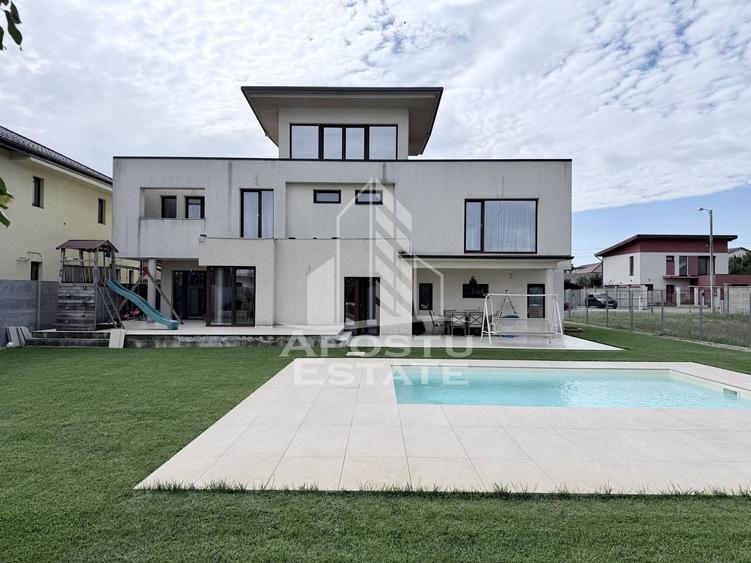 Casă individuală cu 5 camere cu Piscina în Ciarda Roșie