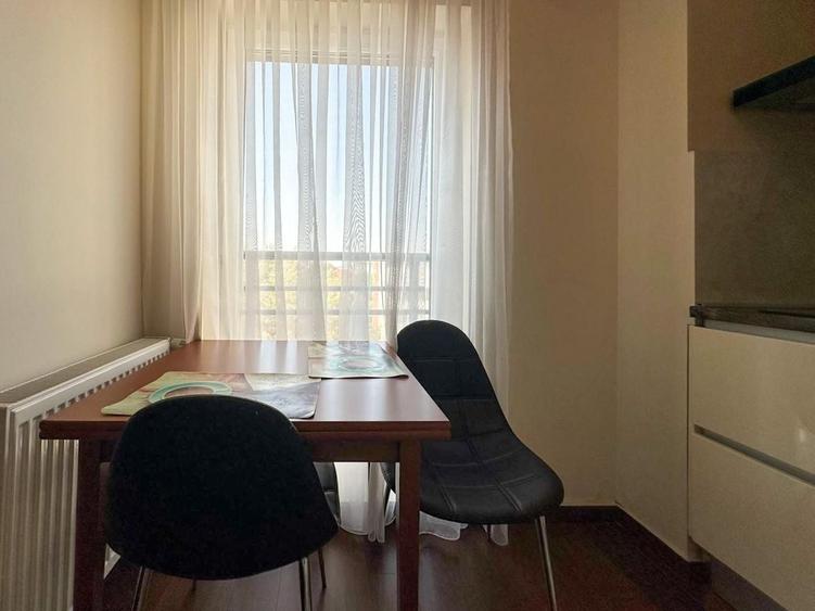 Apartament cu 3 camere decomandat, mobilat în Herăstrău