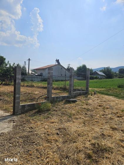 Teren de 600 mp, în Sărata