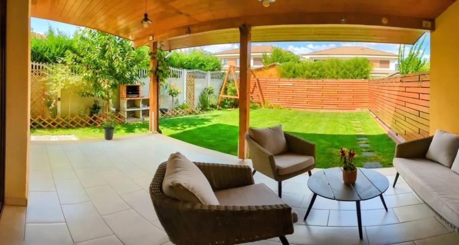 Duplex cu 4 camere cu Canalizare în Aradului
