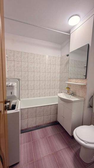 Apartament cu 2 camere decomandat în Triaj