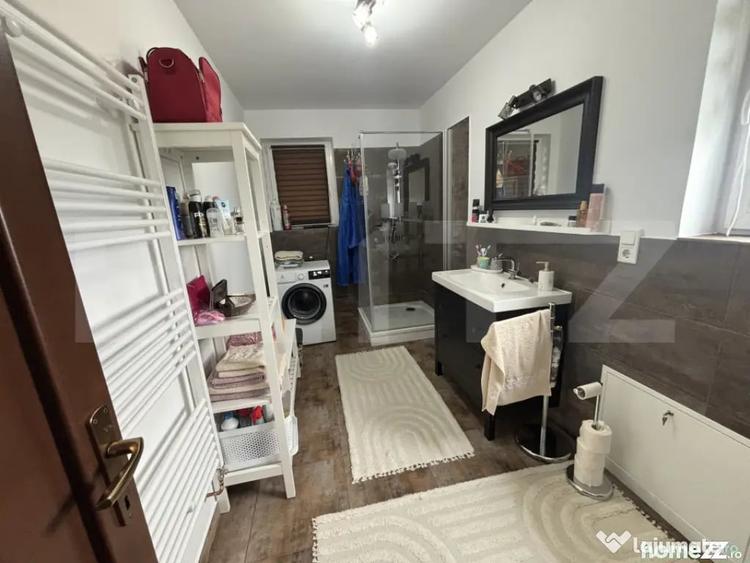 Casă cu 4 camere cu Teren 1602 Mp în Aghireș