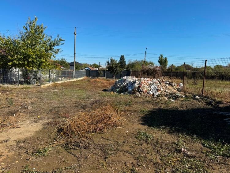 Teren Construcții intravilan de 800 mp, în Fundeni