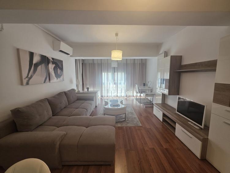Apartament cu 2 camere decomandat, mobilat în Ultracentral