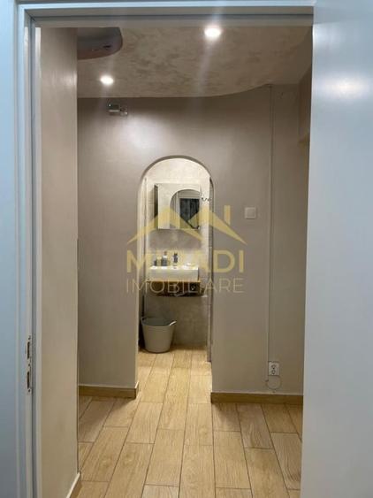 Apartament cu 2 camere, mobilat în Unirii