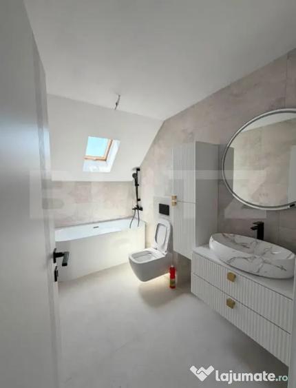Casă cu 4 camere cu Teren 400 Mp în Central