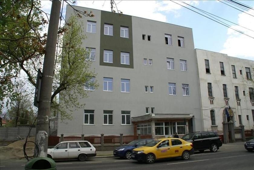 Birou, de 16,000 mp, în Viilor