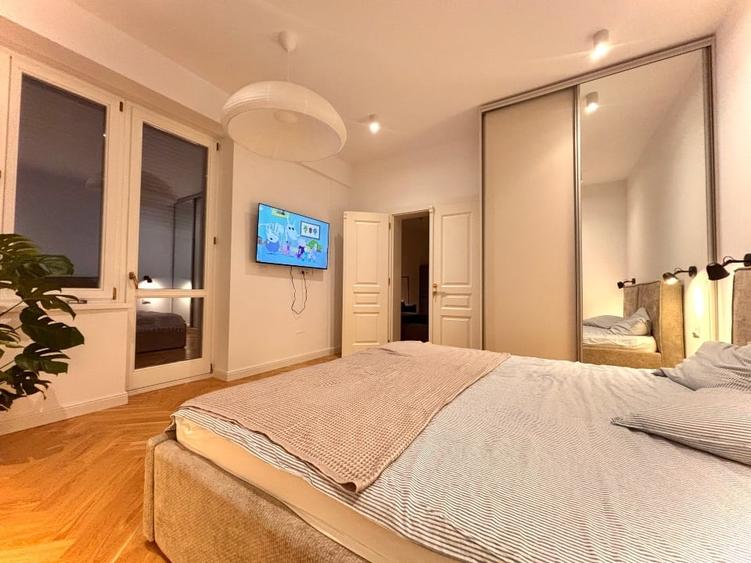 Apartament cu 3 camere semidecomandat, mobilat în Centrul Istoric