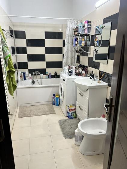 Apartament cu 2 camere decomandat în Exterior Vest