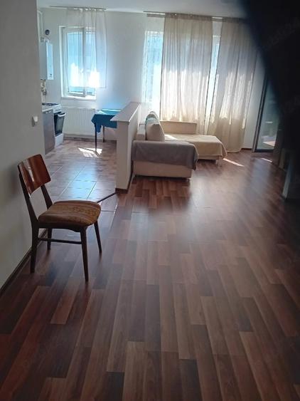 Apartament cu 2 camere decomandat în Florești