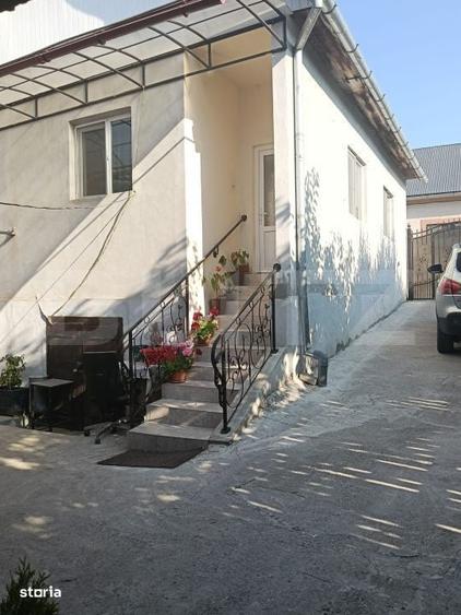Casă cu 3 camere în Mihăiești