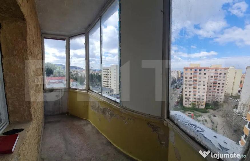 Apartament cu 3 camere decomandat în Griviței