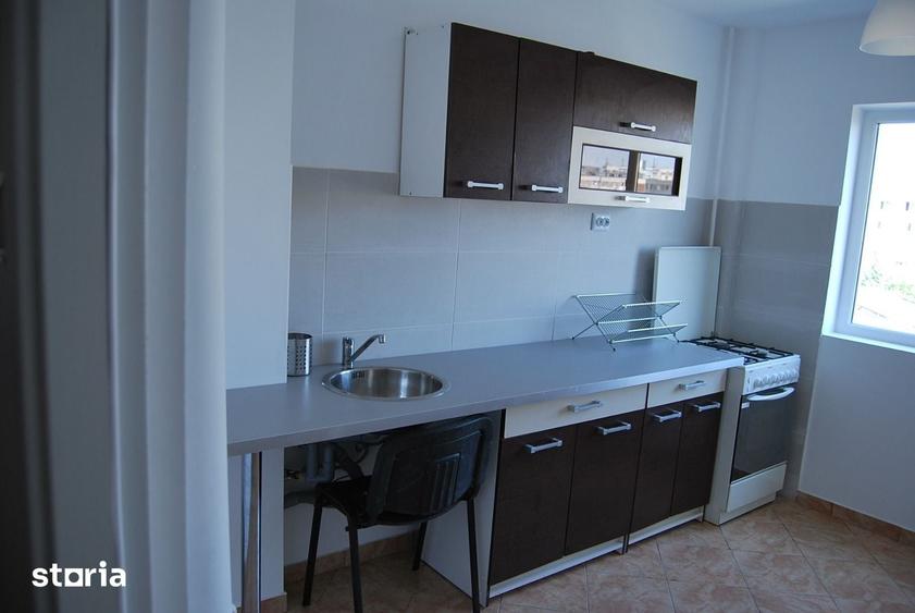 Apartament cu 3 camere decomandat în Militari