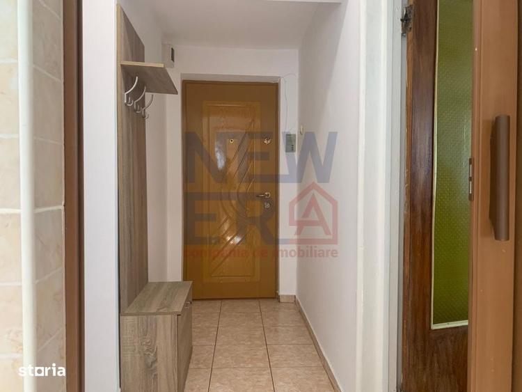 Apartament cu 2 camere semidecomandat în Berceni
