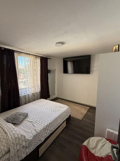 Apartament cu 2 camere decomandat în Exterior Vest
