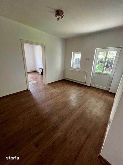 Casă cu 2 camere cu Teren 285 Mp în Cornișa