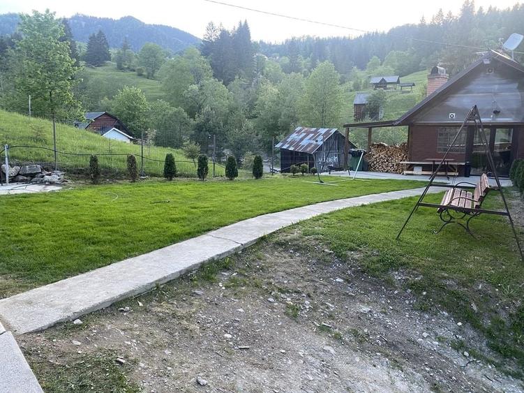 Casă cu 4 camere în Câmpulung Moldovenesc