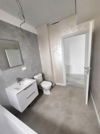 Apartament cu 2 camere semidecomandat în Vișani