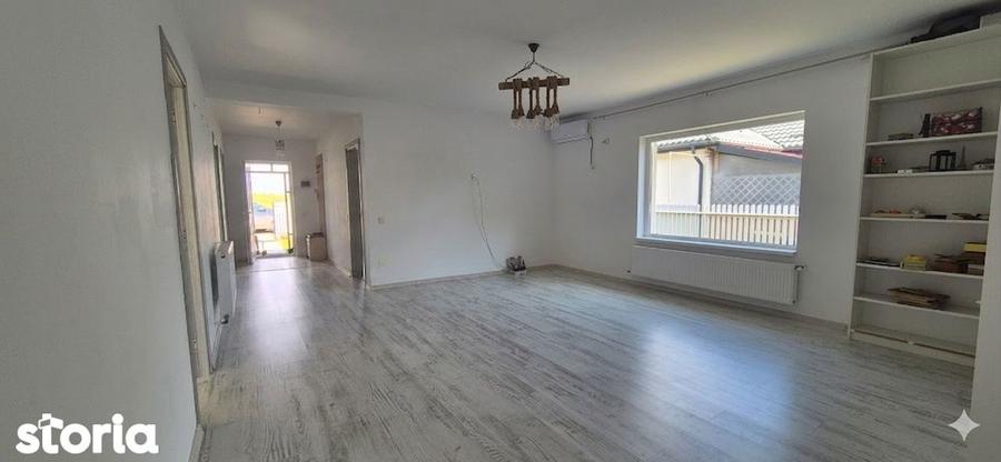 Casă cu 4 camere cu Teren 417 Mp în Clinceni