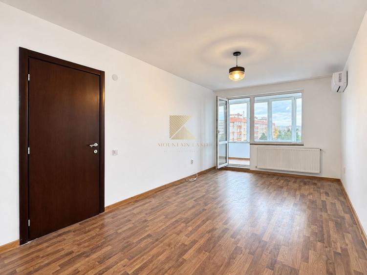 Apartament cu 3 camere semidecomandat în Gării