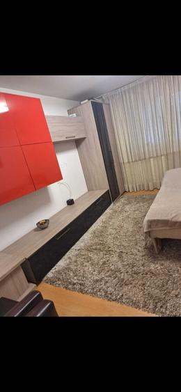 Apartament cu 2 camere decomandat în Astra