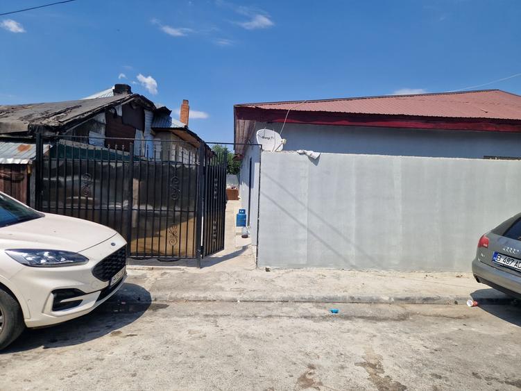 Casă cu 4 camere în Exterior Vest