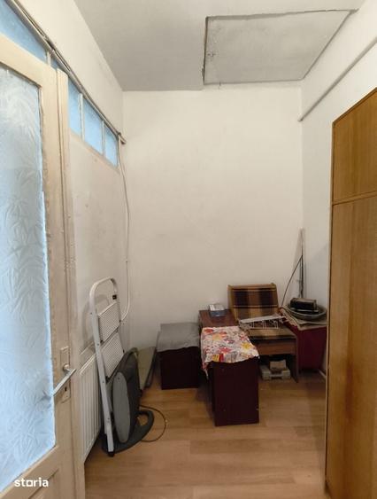 Apartament cu 3 camere nedecomandat în Peninsula