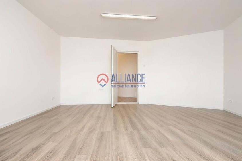 Spațiu comercial, de 68.480003356934 mp, în City Park Mall