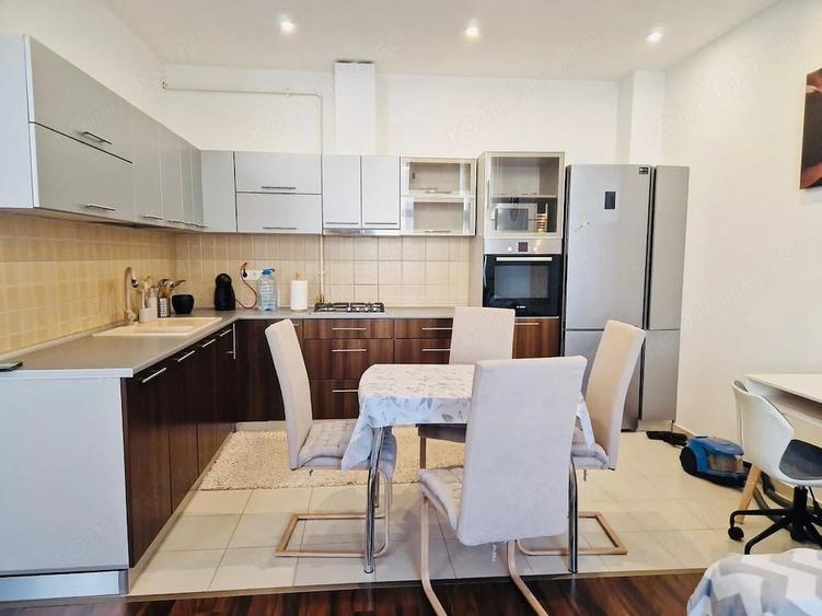 Apartament cu 2 camere semidecomandat în Soarelui