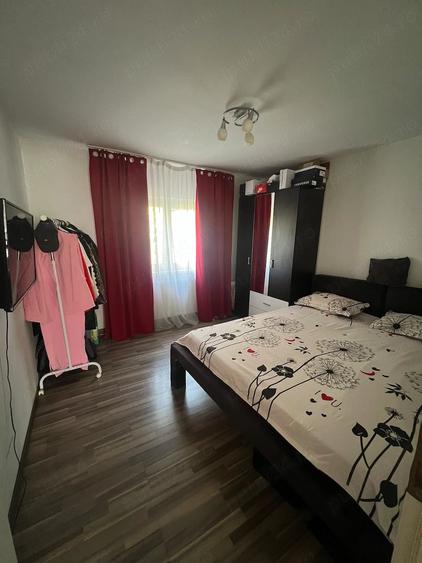 Apartament cu 2 camere decomandat în Bucovina