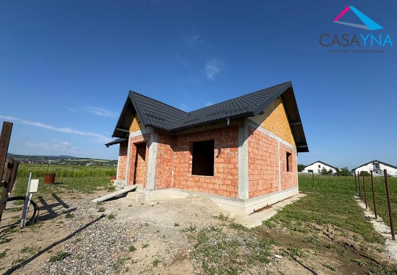 Casă individuală cu 3 camere cu Canalizare în Hemeiuș