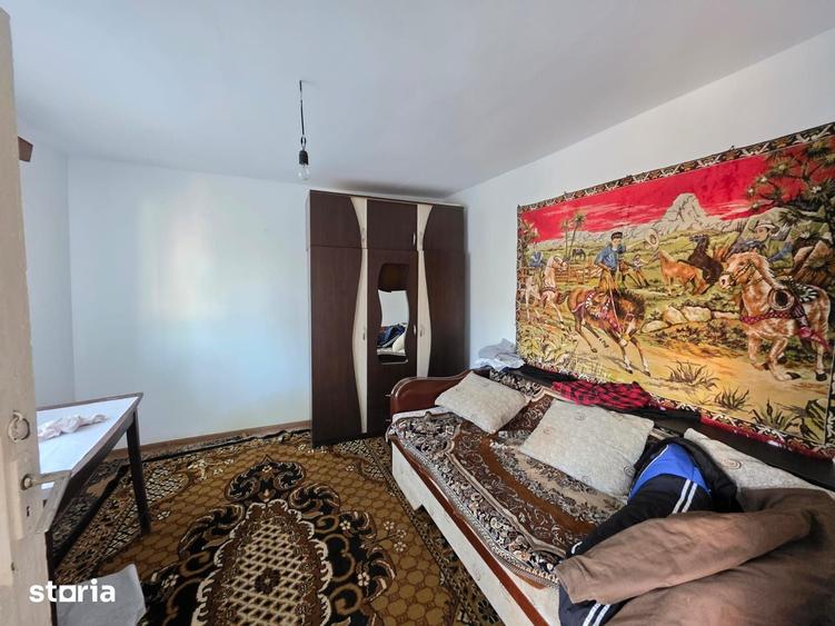 Casă cu 2 camere cu Teren 580 Mp în Central