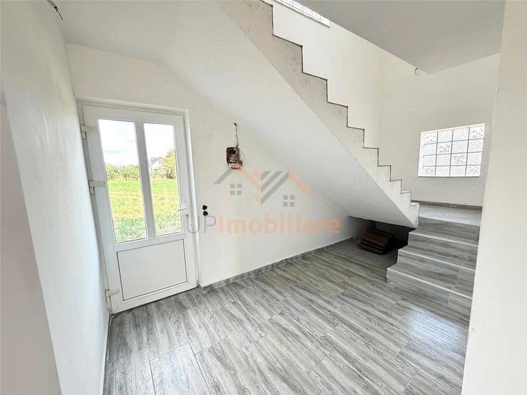 Casă cu 4 camere cu Teren 1439 Mp în Inand