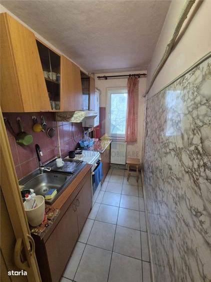 Apartament cu 2 camere decomandat în Viziru 1