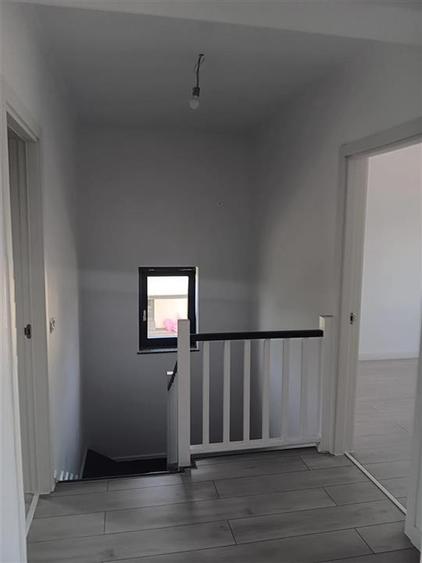 Duplex cu 4 camere cu Canalizare în Miroslava