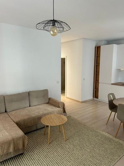 Apartament cu 3 camere decomandat, mobilat în Pantelimon