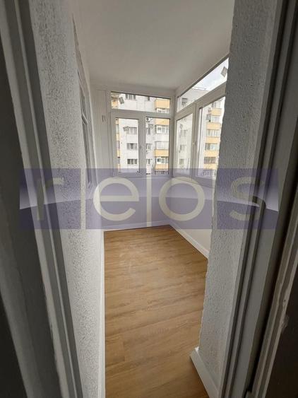 Apartament cu 3 camere decomandat în Dristor