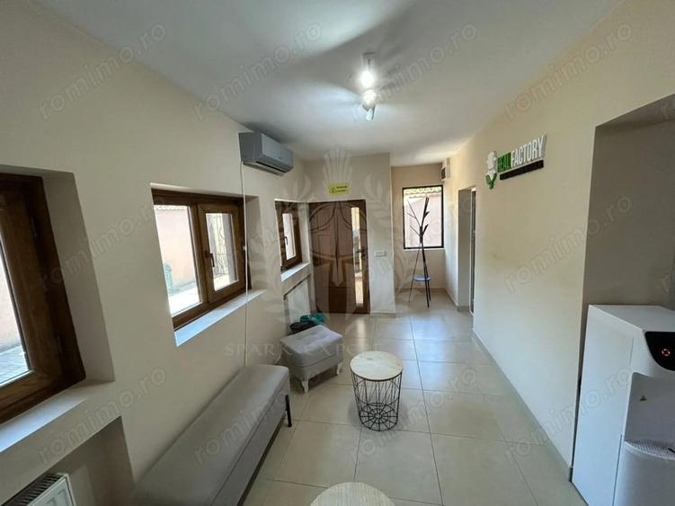 Casă cu 3 camere cu Teren 165 Mp în Central