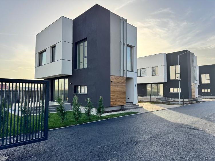 Casă individuală cu 4 camere cu Garaj în Tunari