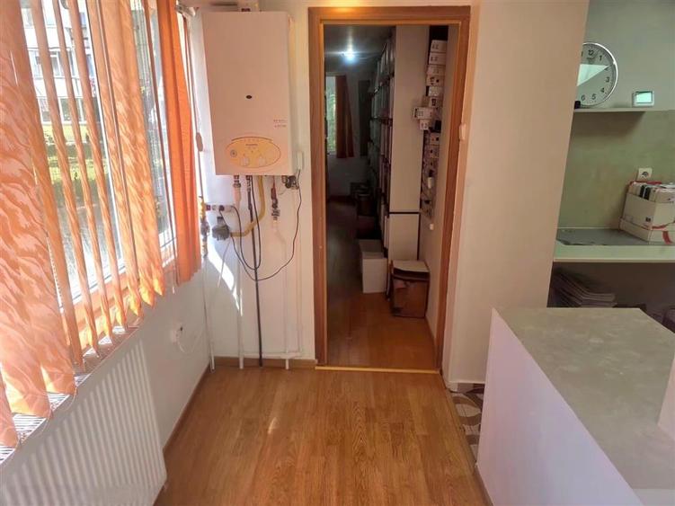 Apartament cu 2 camere semidecomandat, mobilat în Ultracentral