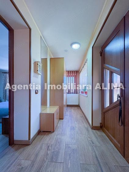 Casă cu Teren 989 Mp în Bejan