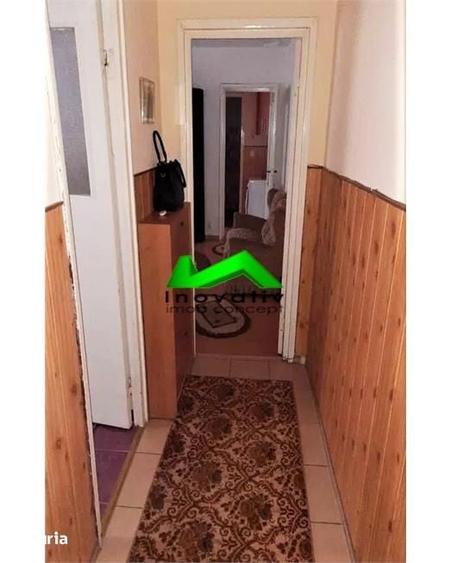 Apartament cu 3 camere decomandat în Vasile Aaron