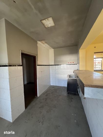 Spațiu comercial, de 700 mp, în Corod